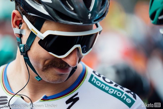 里尔迎欧篮联关键赛，赛前远射贴柱，目标明确，身体对抗强度拉满(朝の光を感しじて吉他指弹)