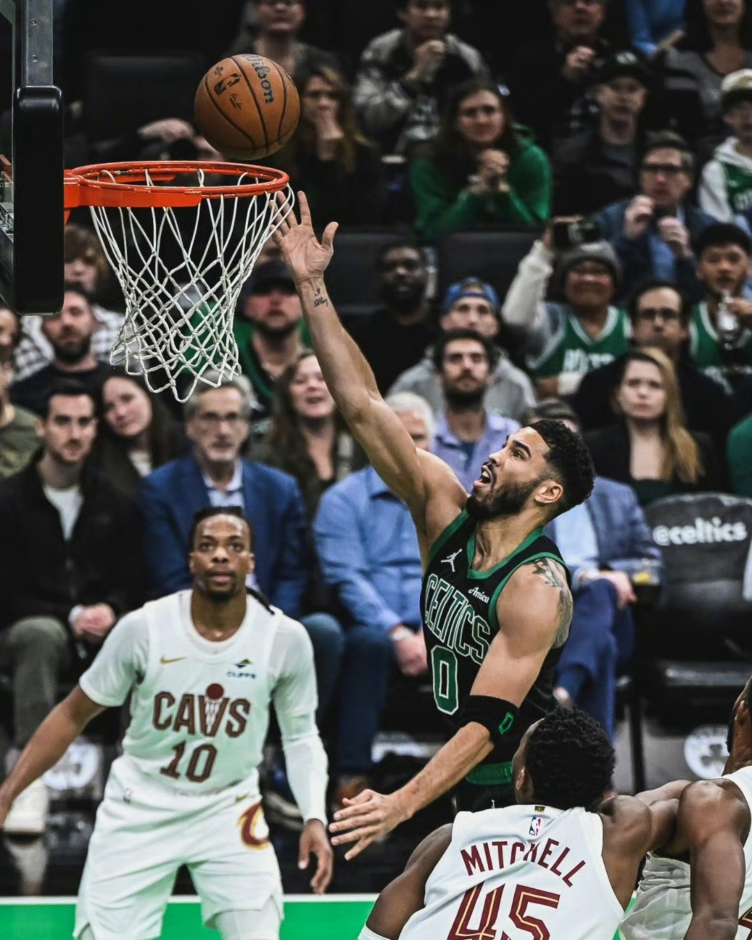 星空体育-风云突变！波士顿凯尔特人今晚外线爆发，全明星赛版图或变，目标明确，资深球员宣示担当(宣示主权和宣誓主权怎么区分)