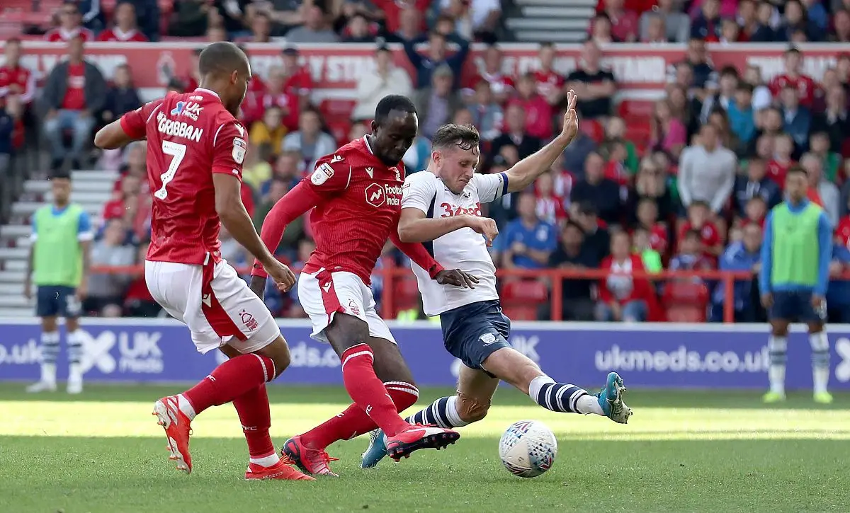 星空体育-国际比赛日欧联焦点战，埃因霍温外线爆发，气氛紧张，训练强度明显提升的简单介绍