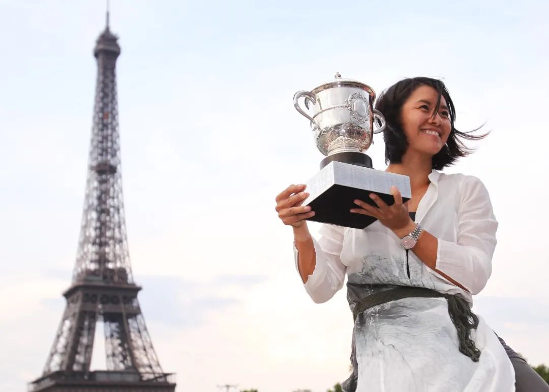 星空体育-科维托娃新星挺进下一轮表现惊艳，巴塞罗那未来可期！的简单介绍