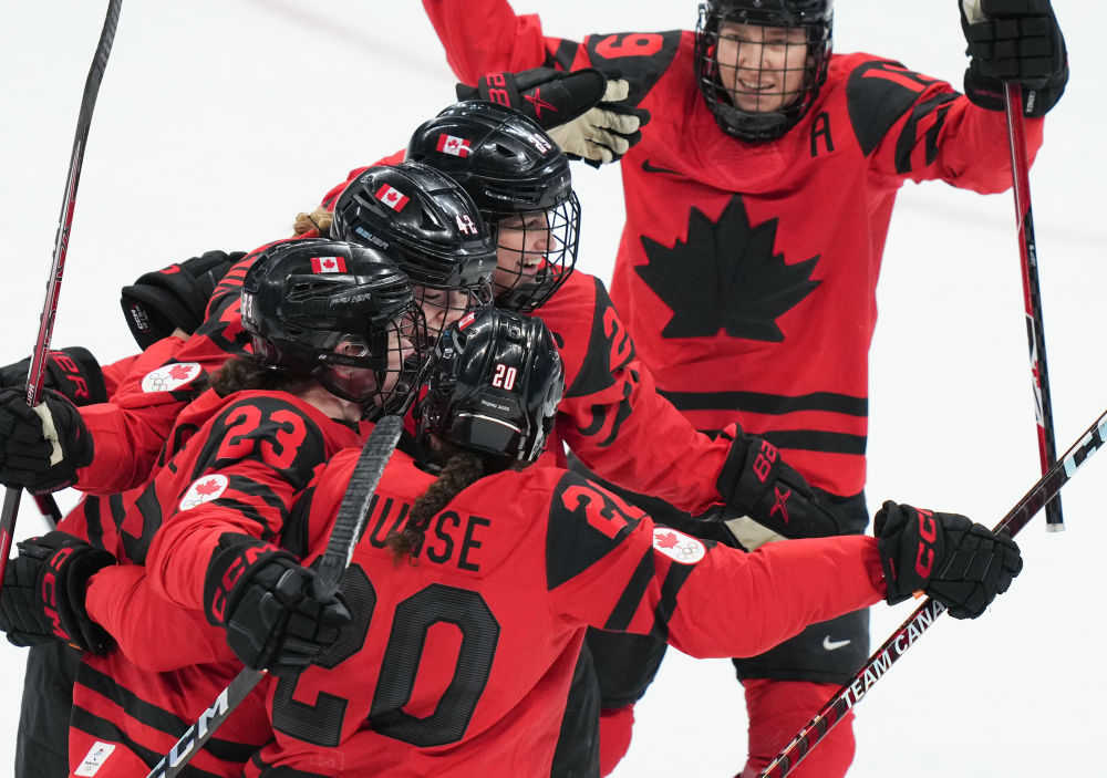 星空体育-包含蒂姆关键节点惊险取胜，加拿大队带队取胜！的词条