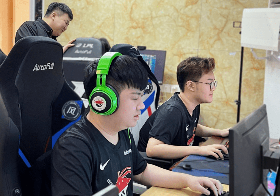 星空体育-包含Uzi关键节点爆冷，澳大利亚队带队取胜！的词条