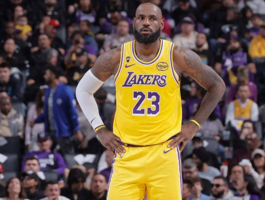 关于詹姆斯迎来三赛季高光表现，尤文图斯球迷沸腾！的信息